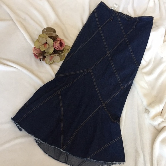 CH Midi Mermaid Denim Skirt, Small - Picture 8 of 8